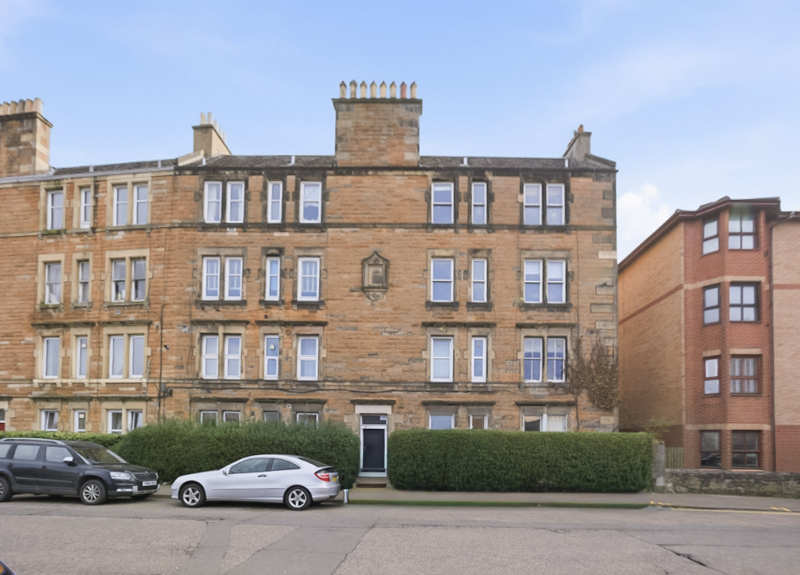 26 (3F1) Albion Road, Edinburgh, EH7