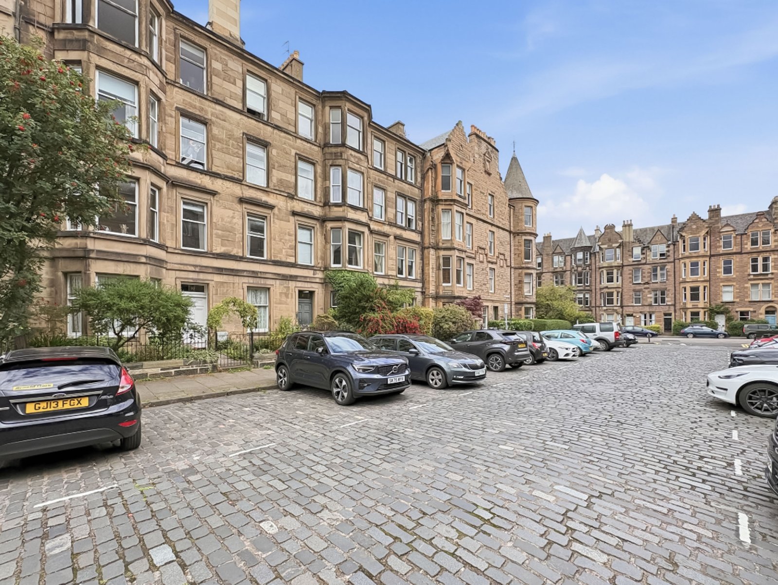 8/6 (3f2) Thirlestane Road, Marchmont, Edinburgh, EH9