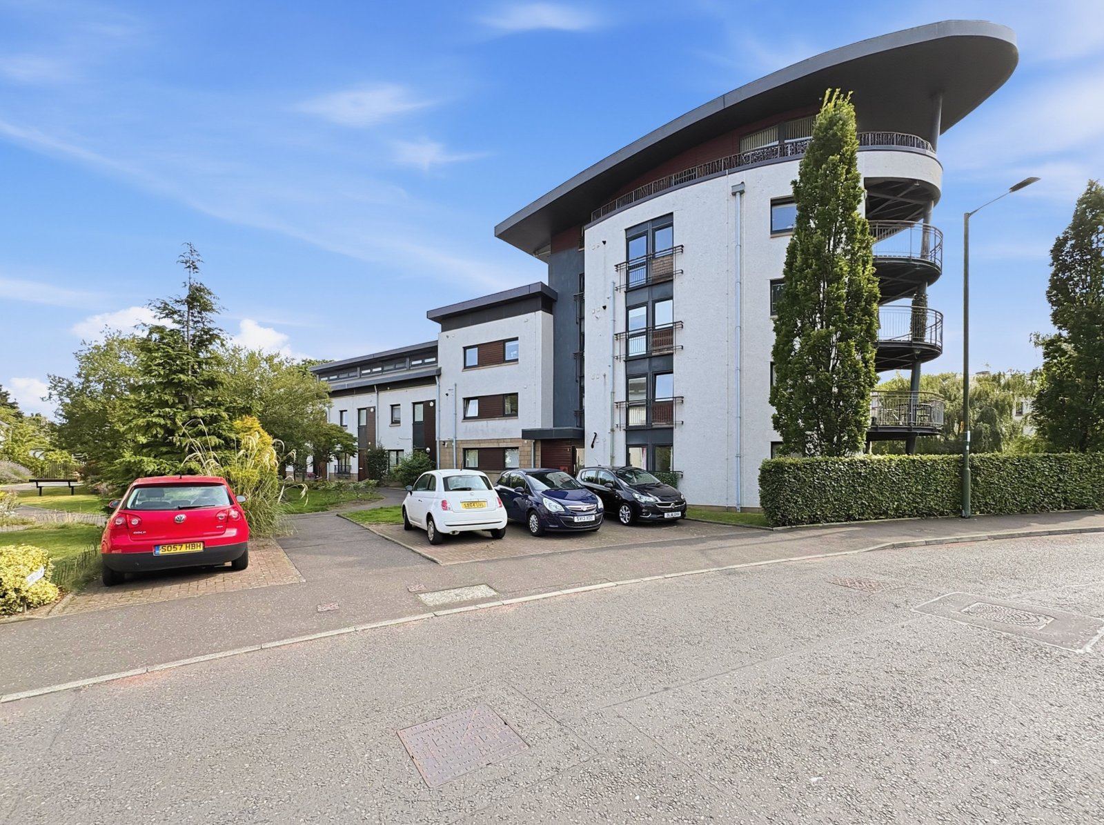 1/9 East Pilton Farm Wynd, Fettes, Edinburgh, EH5